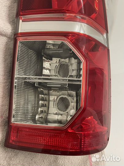 Фара toyota hilux 2011 2015