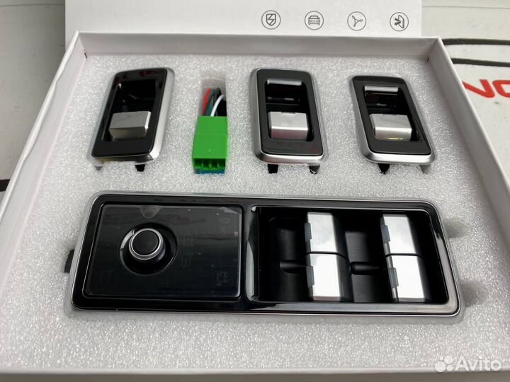 Блок кнопок стеклоподъемников Range Rover Sport