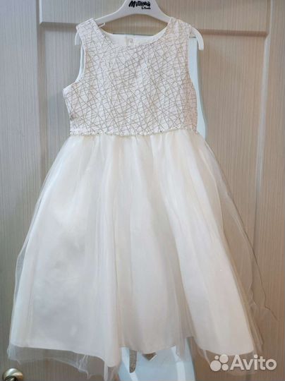 Платье праздничное рост 128