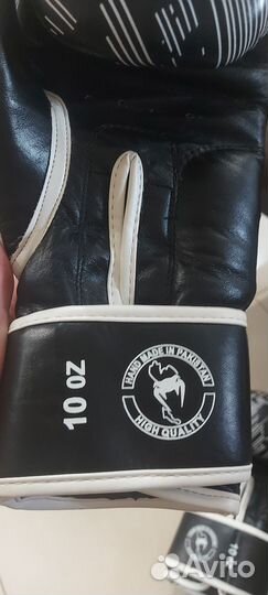 Боксерские перчатки 10 oz бу