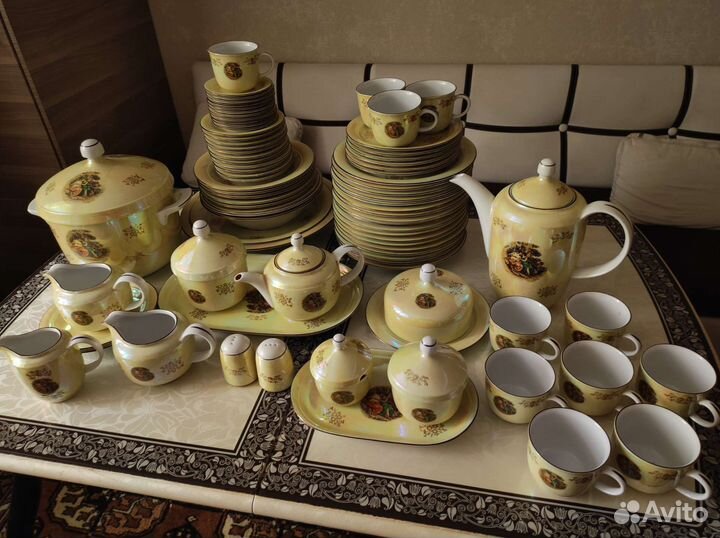 Сервиз чайный и столовый ГДР 