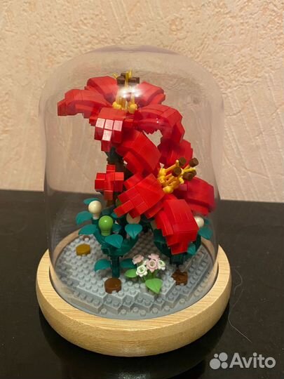 Цветы из конструктора в колбе