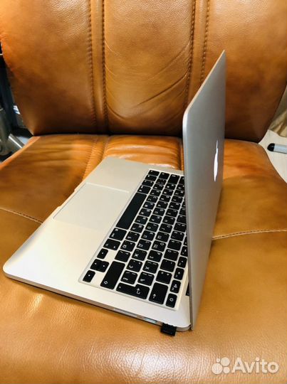 Macbook pro 13 late 2013.Retina