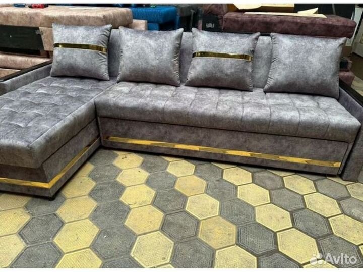 Угловой диван раскладной в наличии не б/у