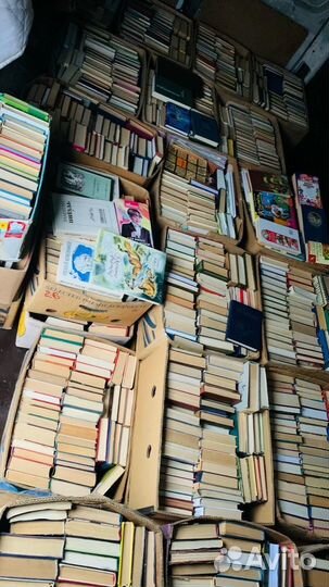 Книги для интерьера и декора с домашней библиотеки