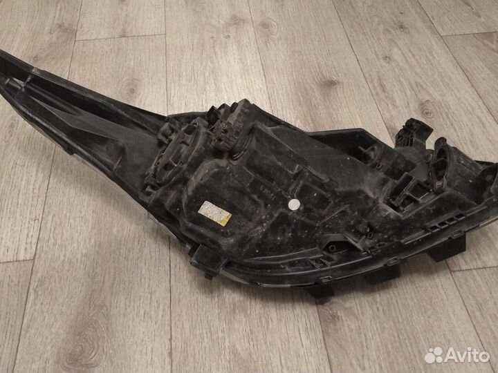 Фара левая киа Рио 4 завод стекло битое