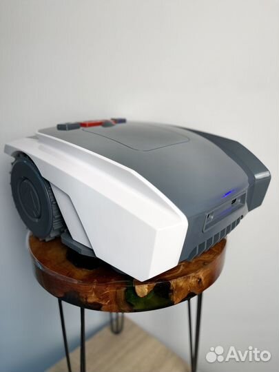 Умная газонокосилка-робот Vearto M18E