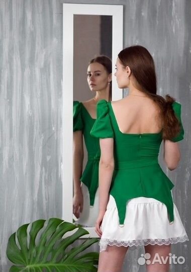 Зеркало настенное BeautyStyle 9 белый (7366)