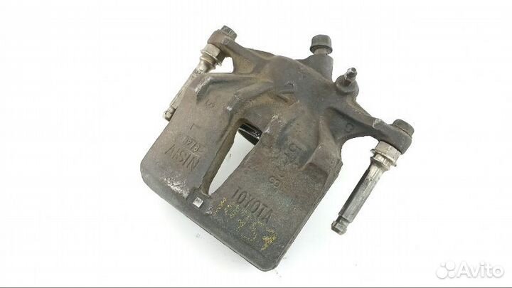 Суппорт передний левый Toyota Camry SXV20 5SFE