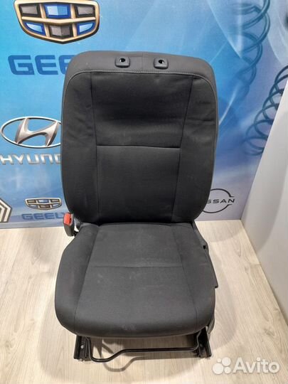 Сиденье кресло переднее Renault fluence Лев, Прав