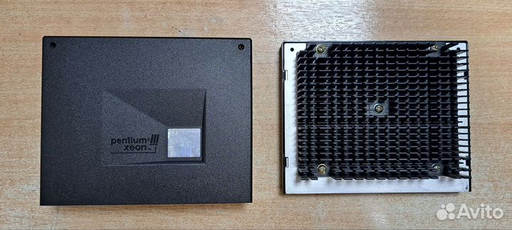 Процессор Intel Pentium III Xeon Slot 2