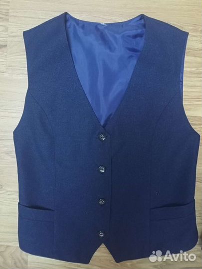 Жилетка для девочки школьная