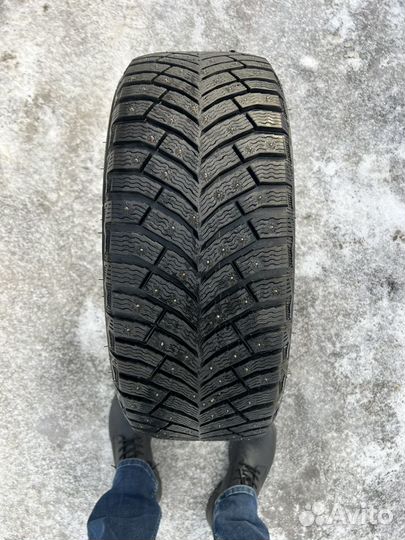 Michelin X-Ice North 4 225/45 R17 94T