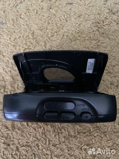 Кассетный плеер sony walkman в рабочем состоянии