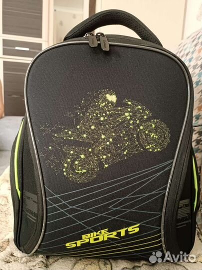 Школьный рюкзак