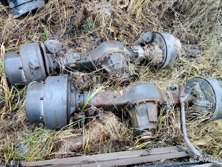 Двигатель, мосты трактора Т-150