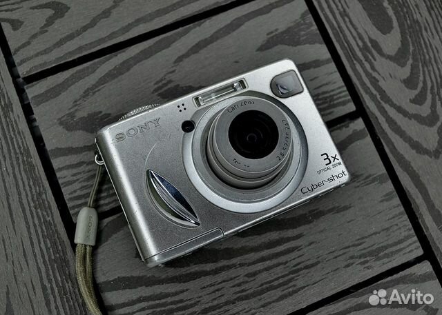 Цифровой фотоаппарат Sony CyberShot DSC-W5