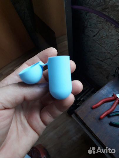 Силиконовый контейнер для наушников