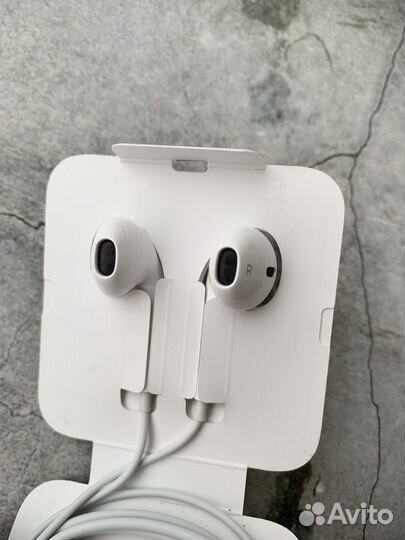 Наушники apple earpods lightning