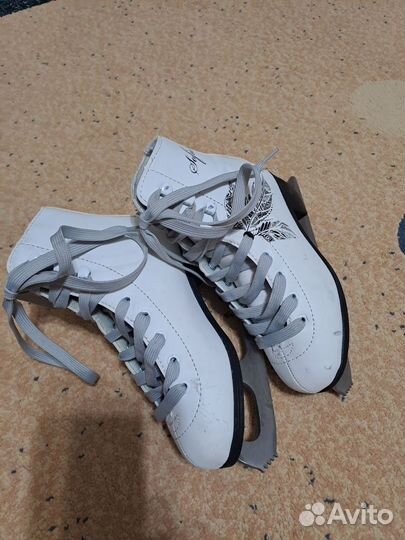 Коньки фигурные