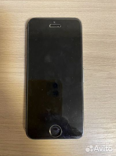 Телефон iPhone