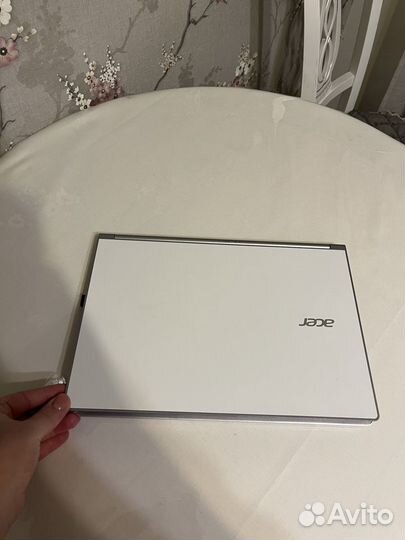 На брони- Ноутбук acer бу