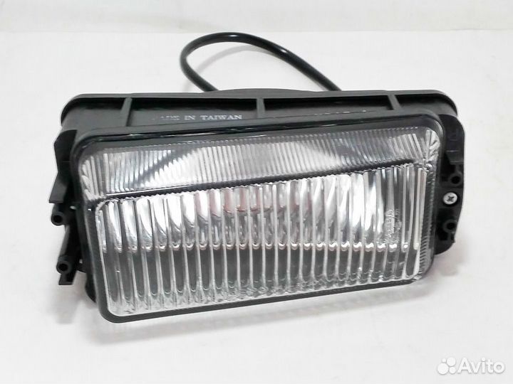 Противотуманная фара левая Audi 80 B3