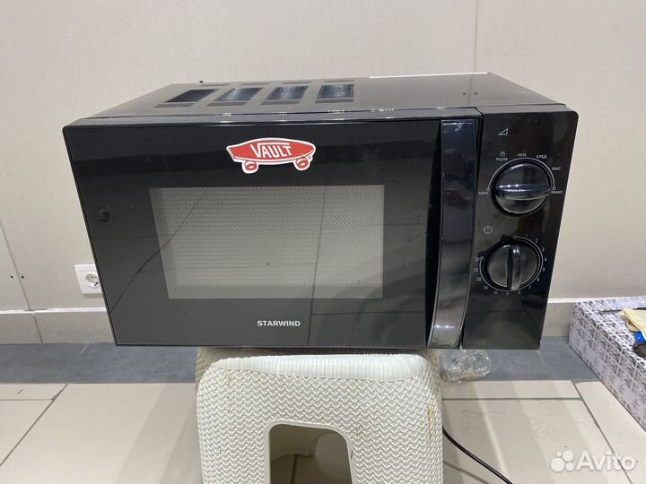 Микроволновая печь Starwind