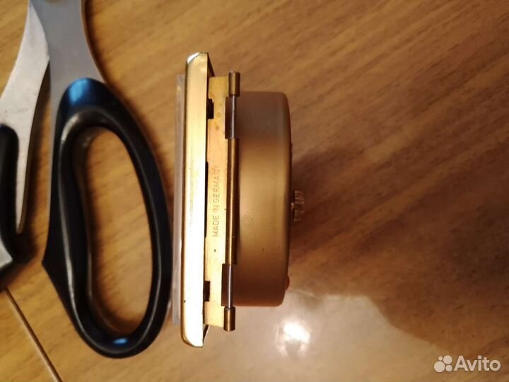 Часы настенные очз