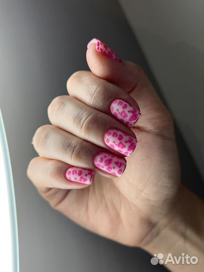 Маникюр гель-лак наращивание педикюр