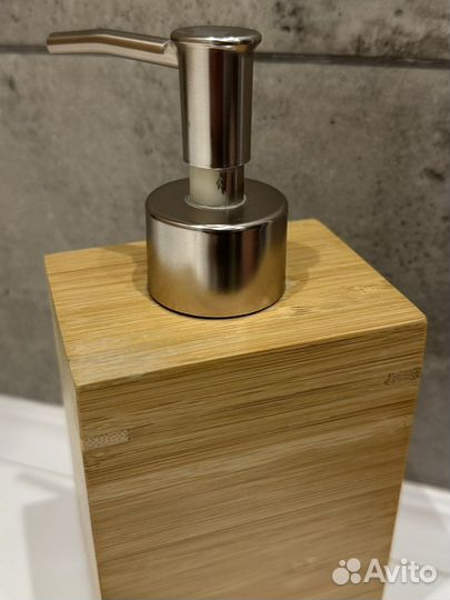 Набор для ванной IKEA дозатор и стакан