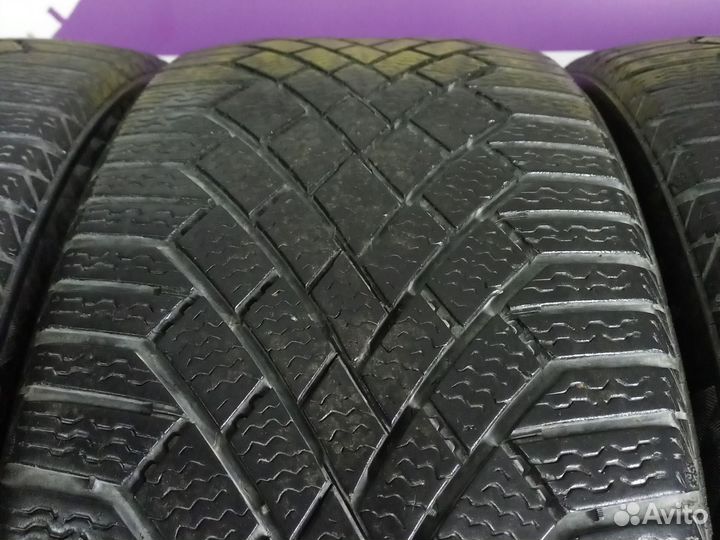 Continental ContiVikingContact 7 225/45 R19 96T