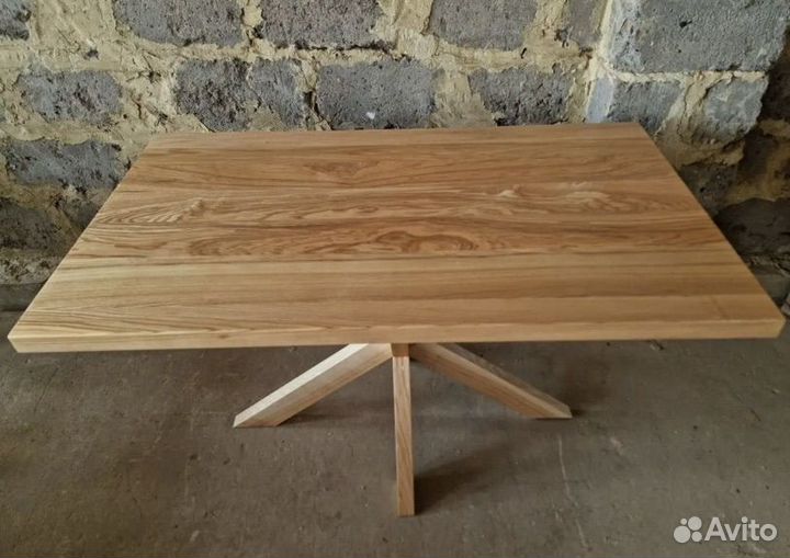 Стол из массива