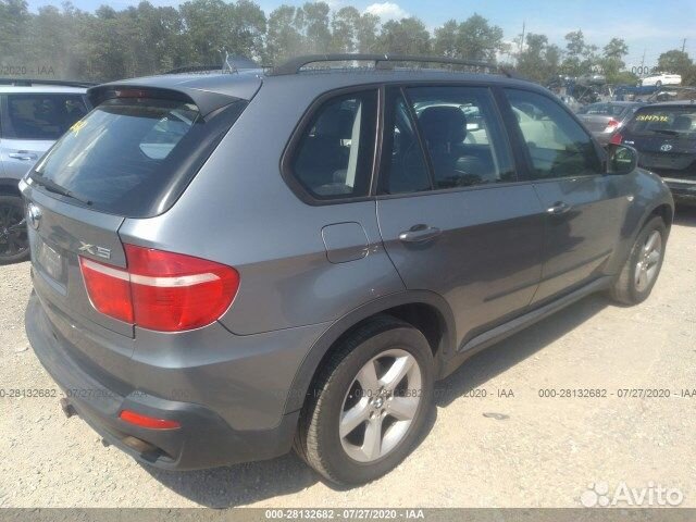 Накладка декоративная (жабо, дождевик) BMW X5 E70