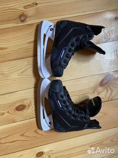 Коньки хоккейные