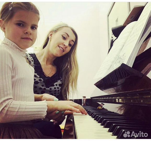 Педагог по фортепиано,сольфеджио,вокалу