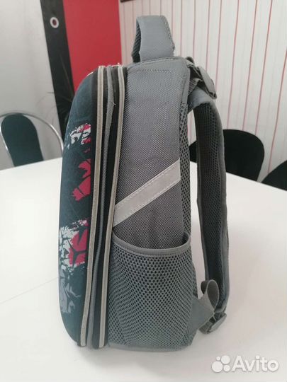 Школьный ранец для мальчика