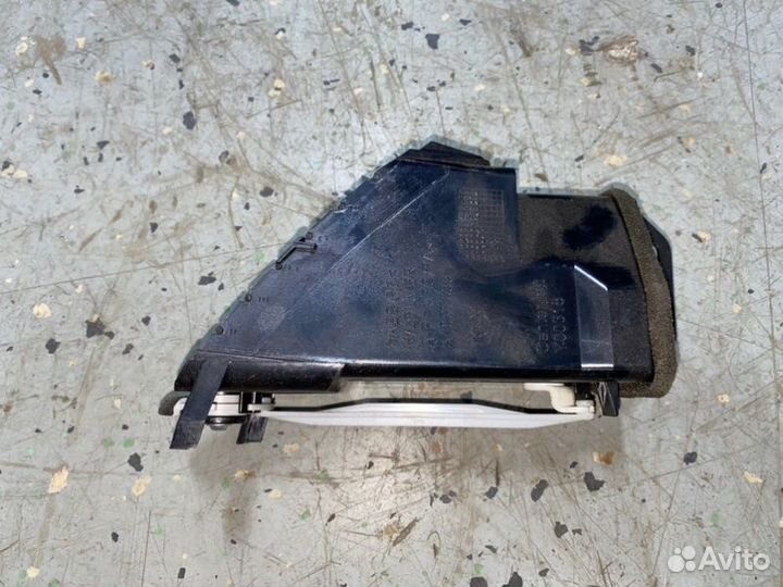 Воздуховод (дефлектор печки) левый Nissan Primera