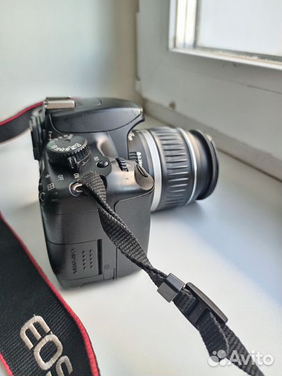 Зеркальный фотоаппарат canon eos 1000d kit 18-55mm