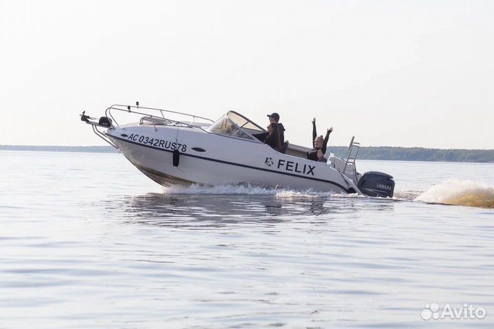 Каютный катер Blash 190 с мотором Yamaha 115