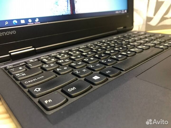 Компактный ноутбук Lenovo Intel/SSD