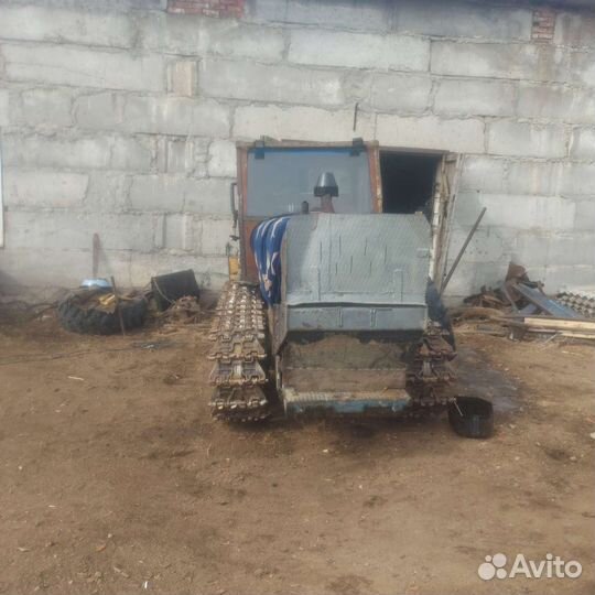 Трактор ВгТЗ ДТ-75, 1986