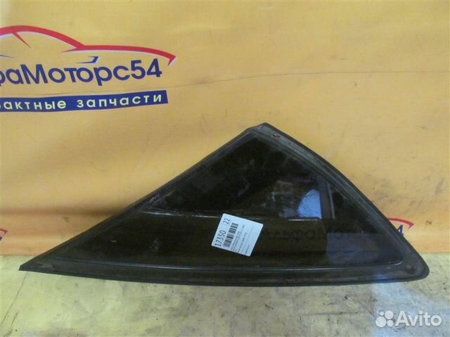 Стекло собачника заднее правое Toyota Harrier