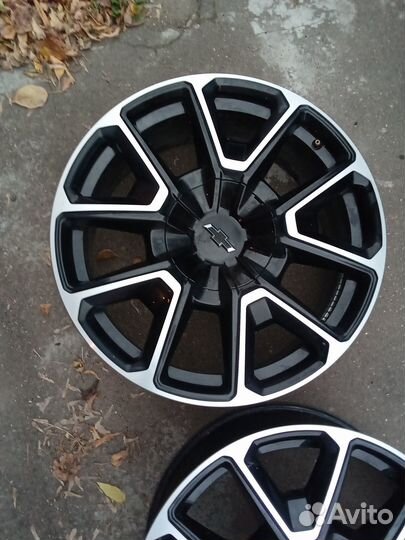 Диски R22 Chevrolet Tahoe / Escalade