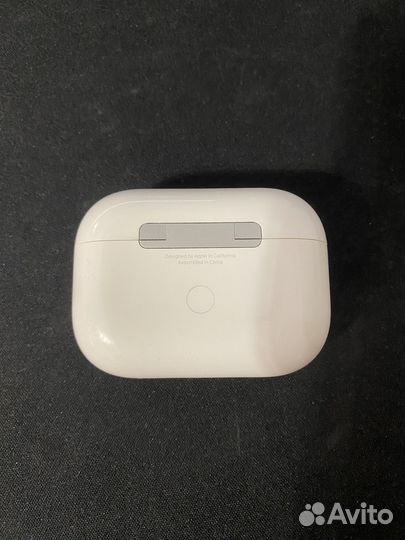 Оригинальный кейс Airpods Pro