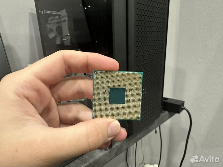 Процессор Ryzen 7 2700