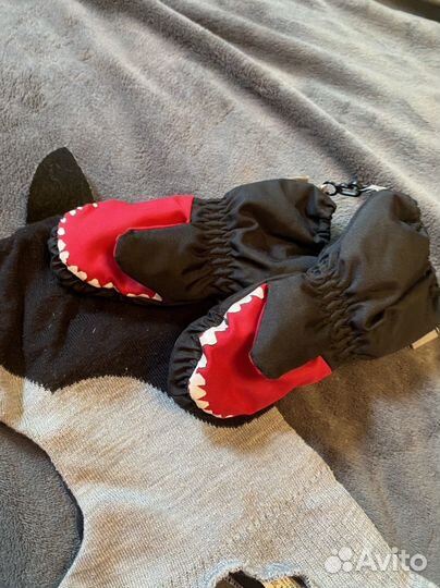 Шапка шлем и краги lassie акула