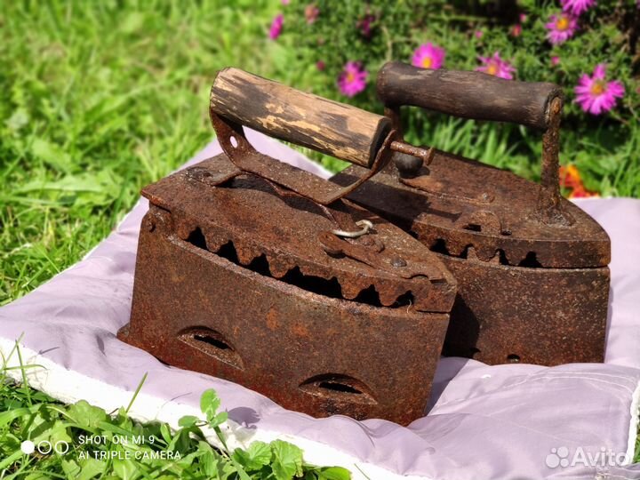 Утюг чугунный старинный