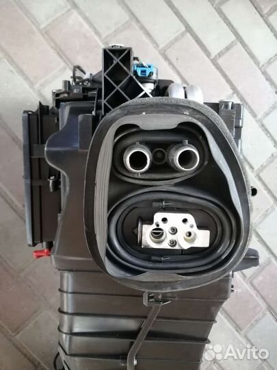 Фольксваген Туран 2008 год корпус печки