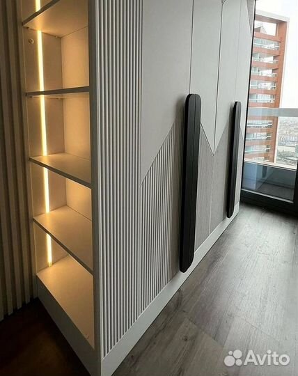 Шкаф с фрезерованными фасадами на заказ